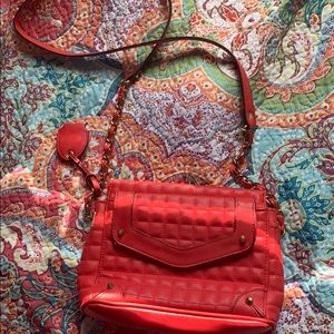 Adorable Jessica Simpson crossbody